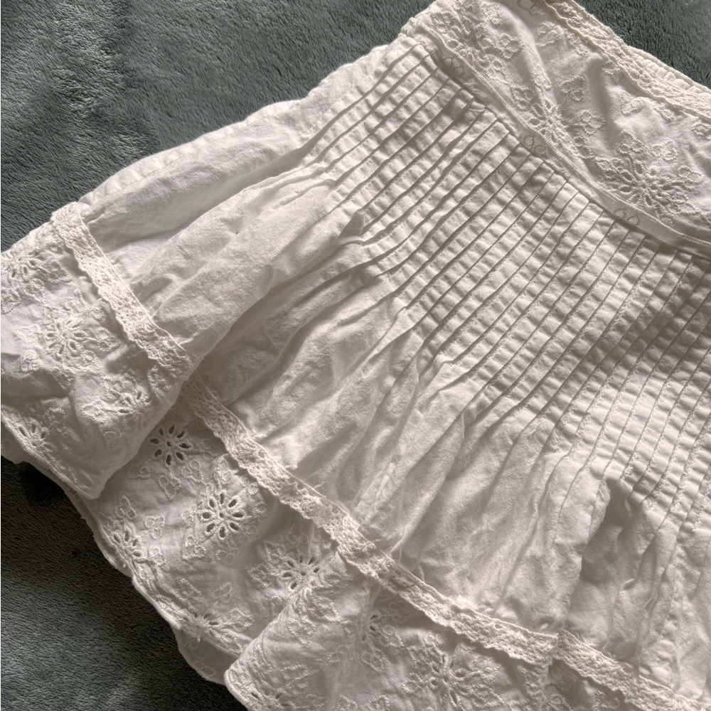 Buffalo David Bitton White Lace Mini Skirt